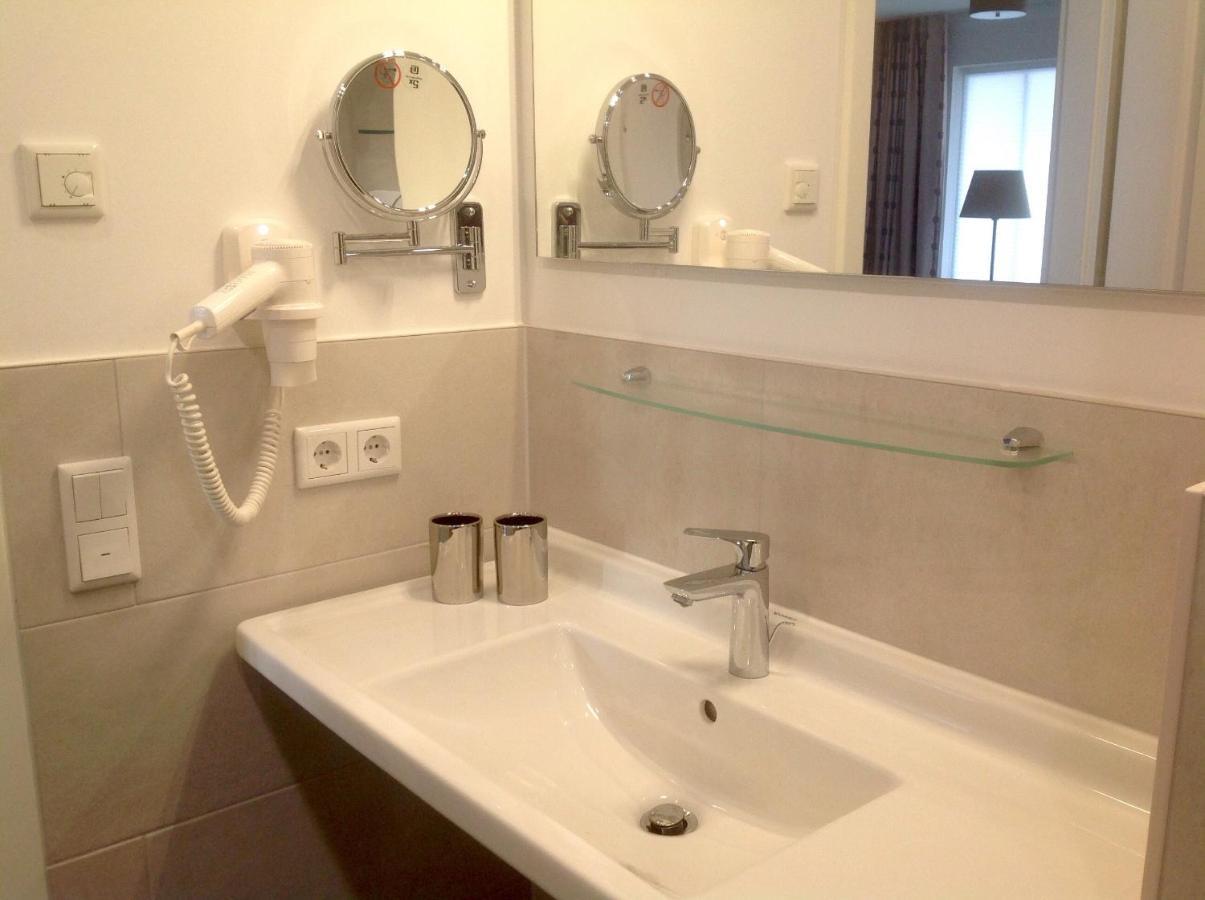 Sunny Suite 14 - Elegantes Hotelapartment Mit Grossartigem Pool-Wellnessbereich Direkt Am Meer In Ruhiger Lage - Perfekt Fuer Mensch Und Tier Börgerende-Rethwisch Exterior foto